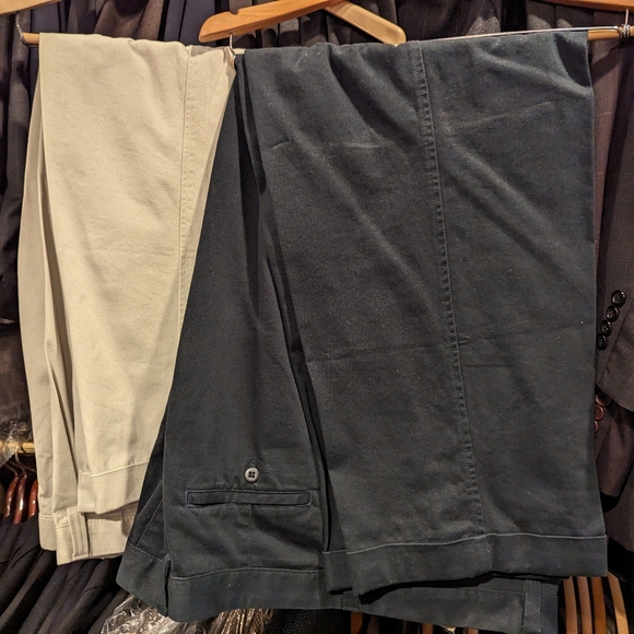 GAP Other - Gap navy AND khaki pleated relaxed fit chinos. 44/31 Big & tall. EUC